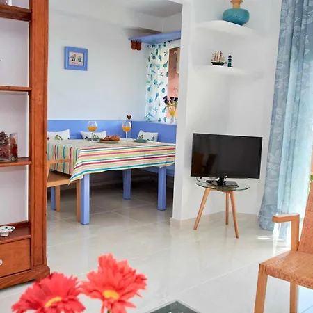 Bonita Vivienda Con Vistas Al Mar Playawifi Radazul